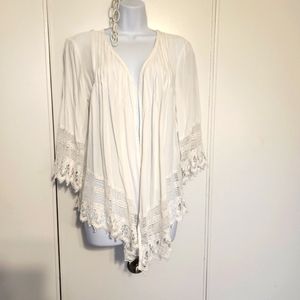 Solitaire Open Work Crochet Kimono size‎ M